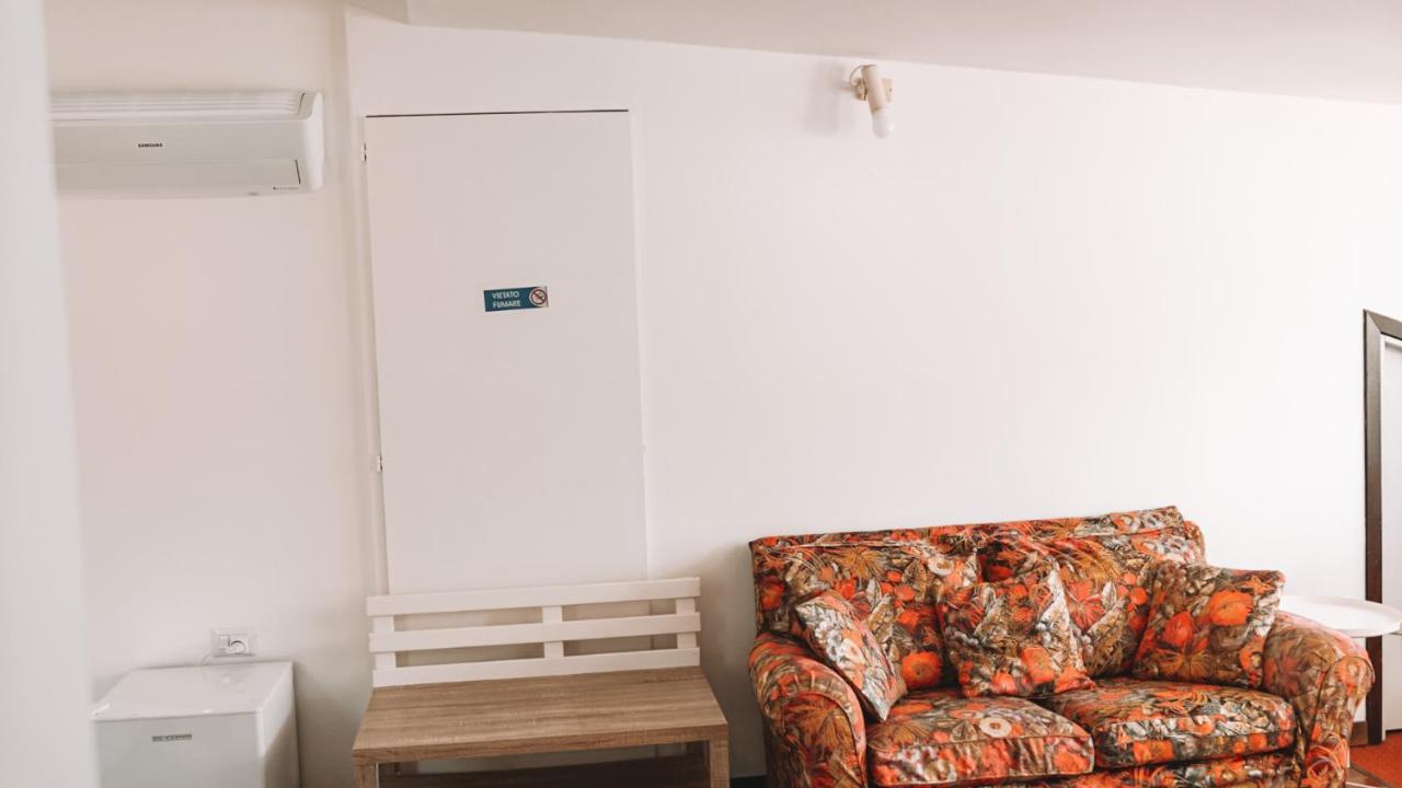 דירות לצנו Casa Zoe מראה חיצוני תמונה